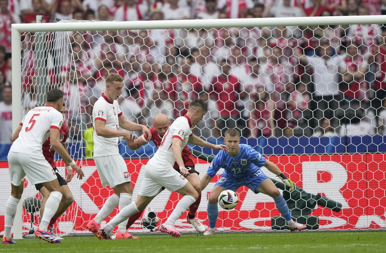Krzysztof Piątek strzelił gola na 1:1 w meczu z Austrią