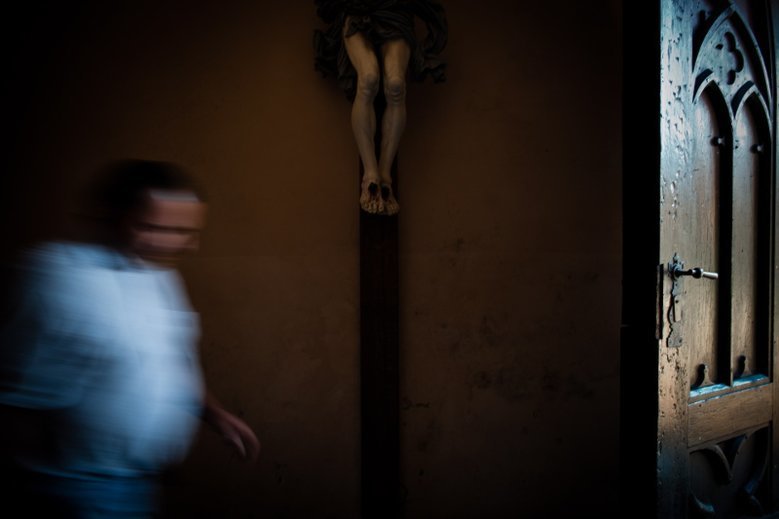 Niemiecka gazeta opisała sprawę nadużyć seksualnych polskich księży wobec dzieci.