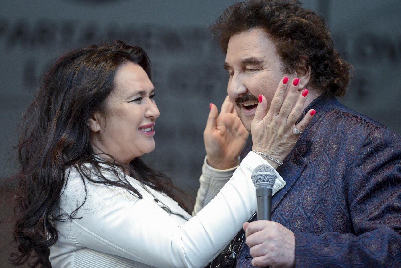 Krzysztof Krawczyk cierpiał na chorobę Parkinsona.