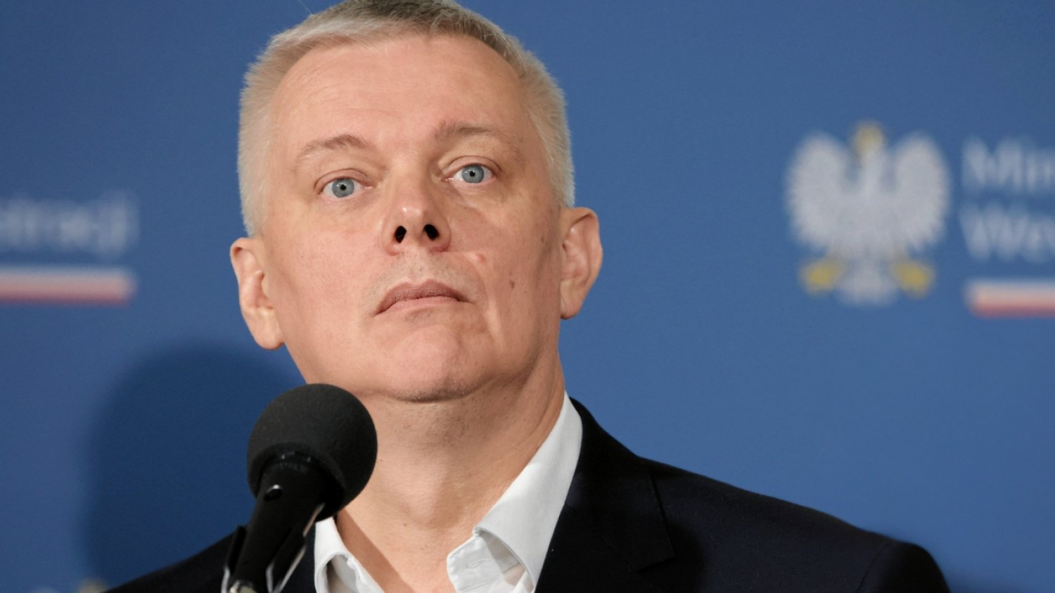 Siemoniak o budowie zapory na granicy. Wiadomo, ile pieniędzy poszło już na ochronę Tomasz Siemoniak o zaporze na granicy: 2,6 mln zł i 11 tys. żołnierzy