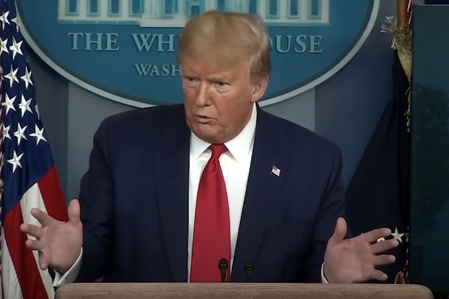 Donald Trump odwołał naukowca, który mu się sprzeciwił