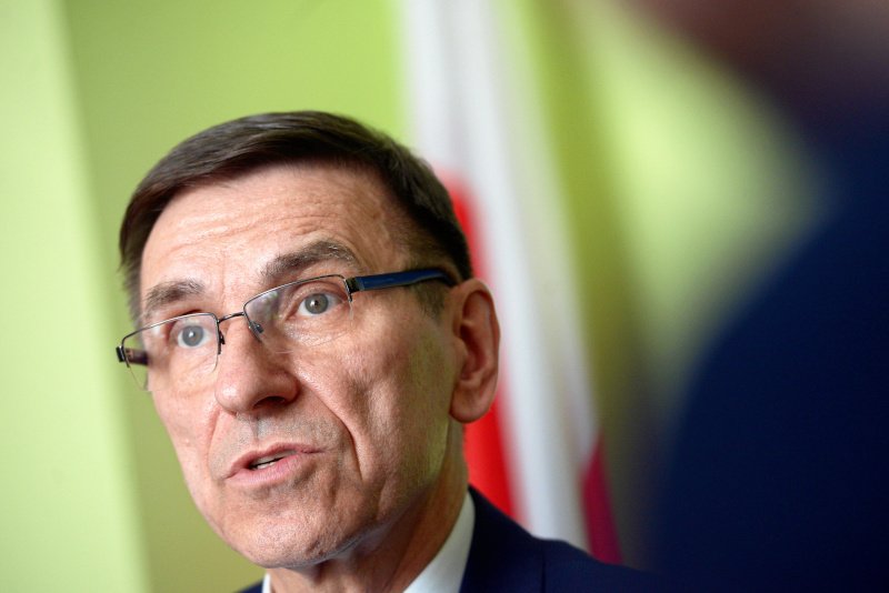 Prezydent Olsztyna Piotr Grzymowicz nie zostawia suchej nitki na polityce rządowej wobec samorządów.