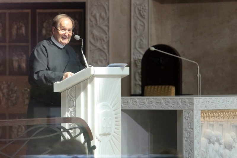 O. Tadeusz Rydzyk narzekał ostatnio na zbyt małe prezenty od państwa. Okazuje się, że nie jest tak źle.