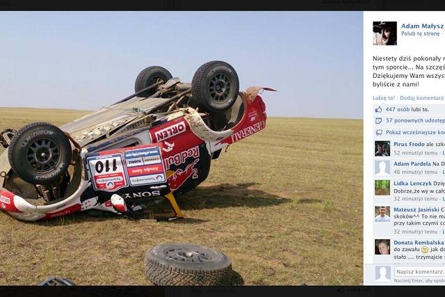 Zdjęcie przewróconej toyoty Adam Małysz umieścił na swoim facebookowym profilu