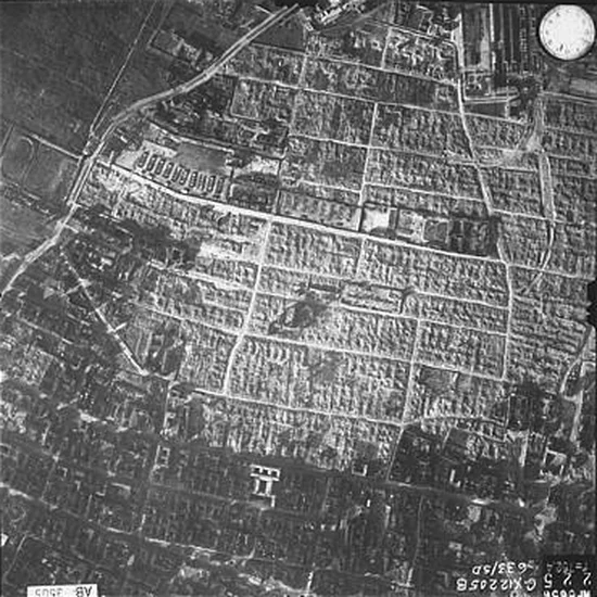 Zdjęcie lotnicze obozu, przypuszczalnie z listopada 1944 r.