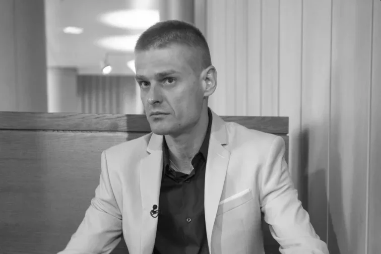 Rozprawa spadkowa po Tomaszu Komendzie. Jego mama wybiegła z sali.