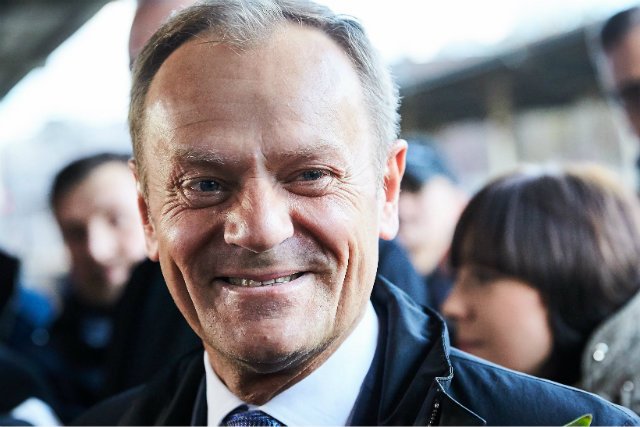 Donaldowi Tuskowi dostało się rykoszetem dla dziadka, kiedy dziennikarz TVP opublikował tweeta o skrajnie prawicowej niemieckiej partii AfD.