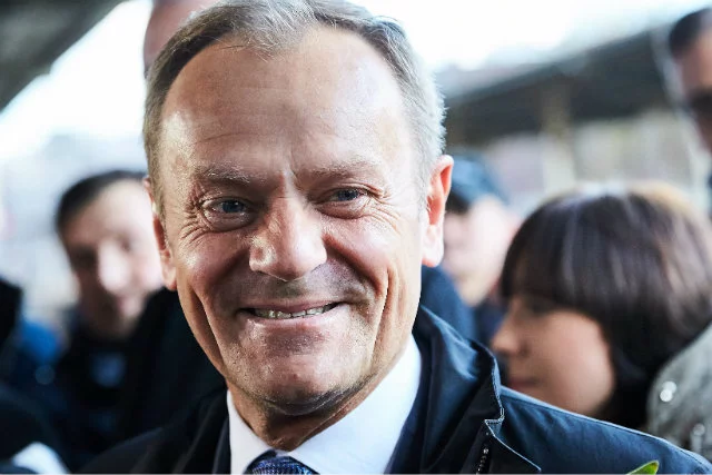Donaldowi Tuskowi dostało się rykoszetem dla dziadka, kiedy dziennikarz TVP opublikował tweeta o skrajnie prawicowej niemieckiej partii AfD.