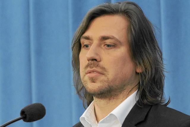 Zastępca komendanta głównego policji Mirosław Schossler domaga się ukarania posła Tomasza Kaczmarka za przedstawienie fałszywych informacji