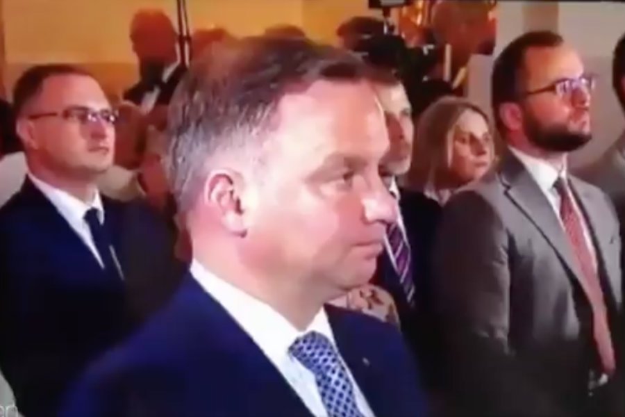 Andrzej Duda w kościele na Wołyniu podczas mszy w intencji ofiar Krwawej Niedzieli.