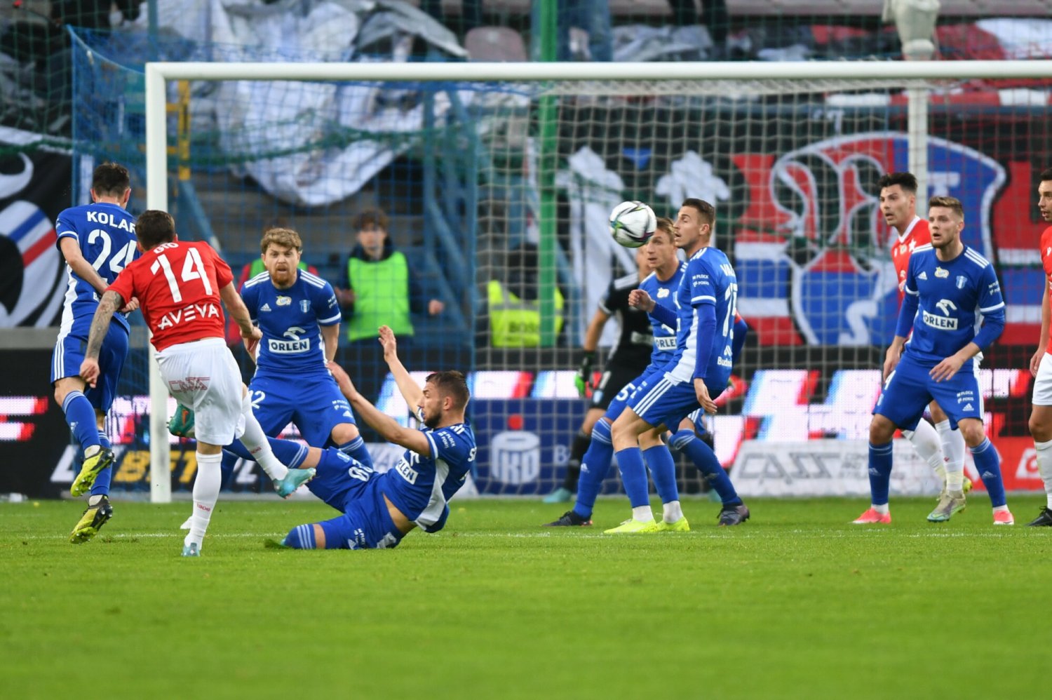 Kapitalny mecz rozegrały Wisły z Krakowa oraz Płocka, górą tym razem Nafciarze