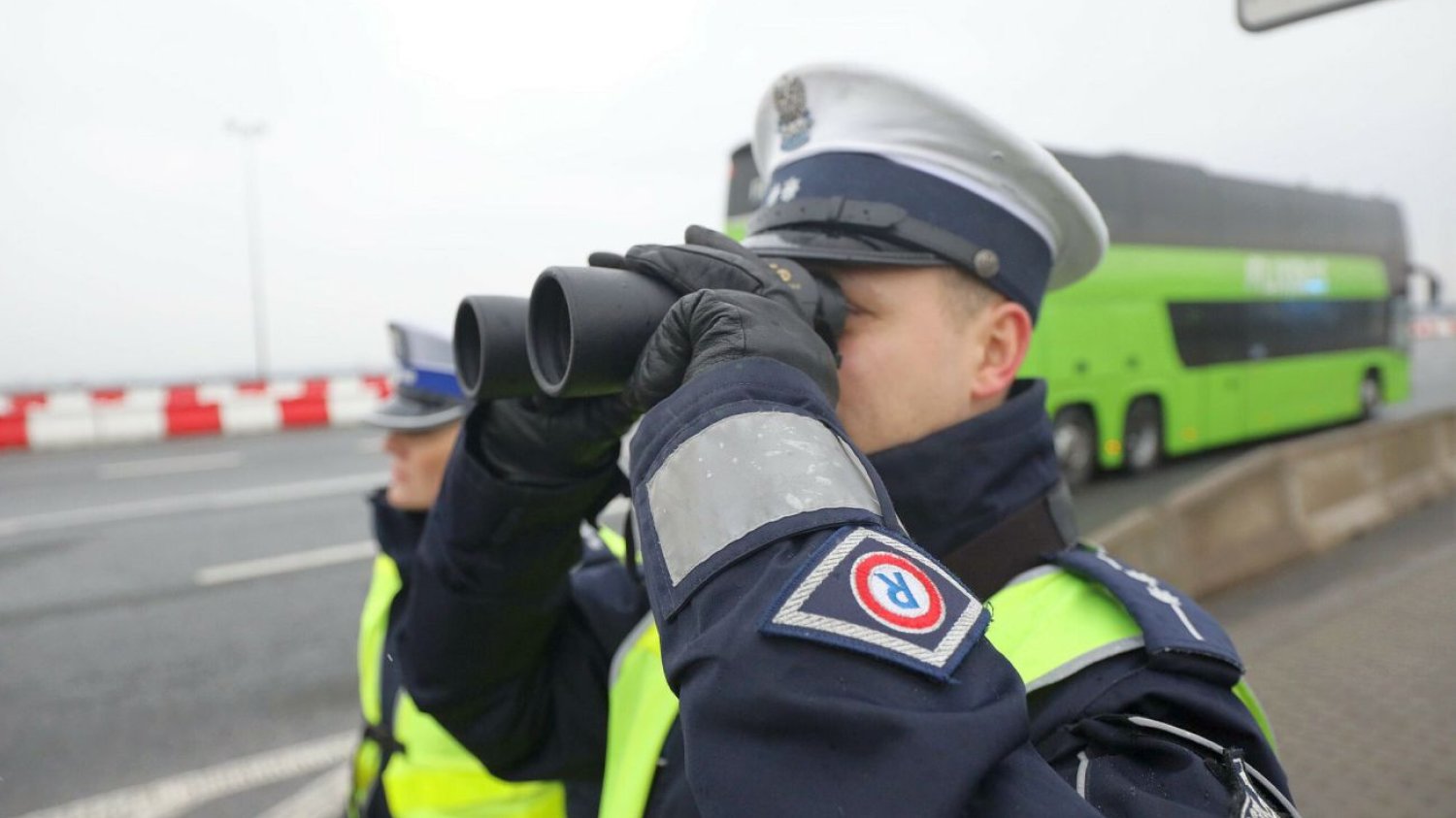 Zbyt szybcy, zbyt pijani. Największe grzechy polskich kierowców Zbyt szybcy, zbyt pijani. Największe grzechy polskich kierowców