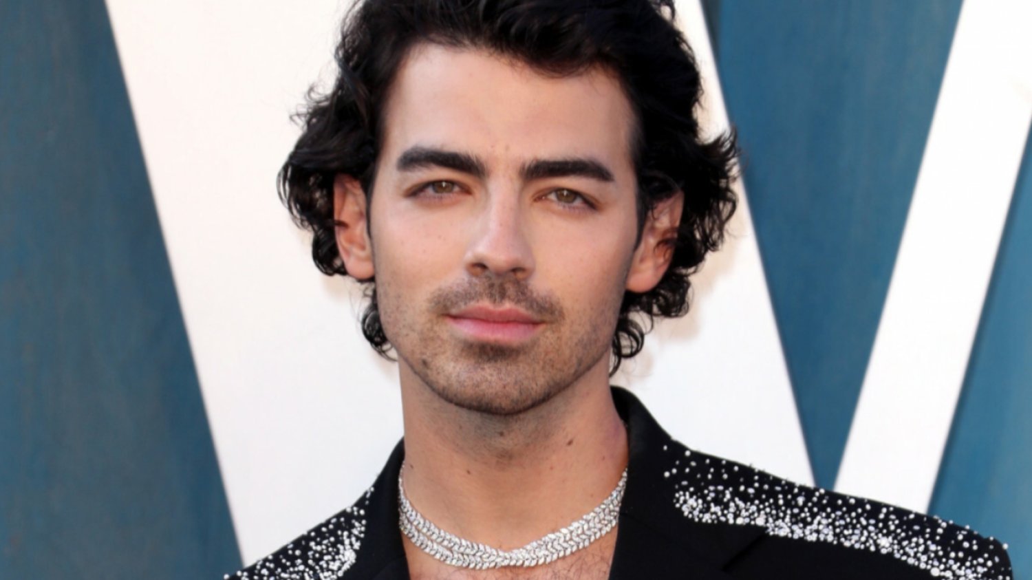 Joe Jonas szczerze o zabiegach medycyny estetycznej. Joe Jonas szczerze o zabiegach medycyny estetycznej.