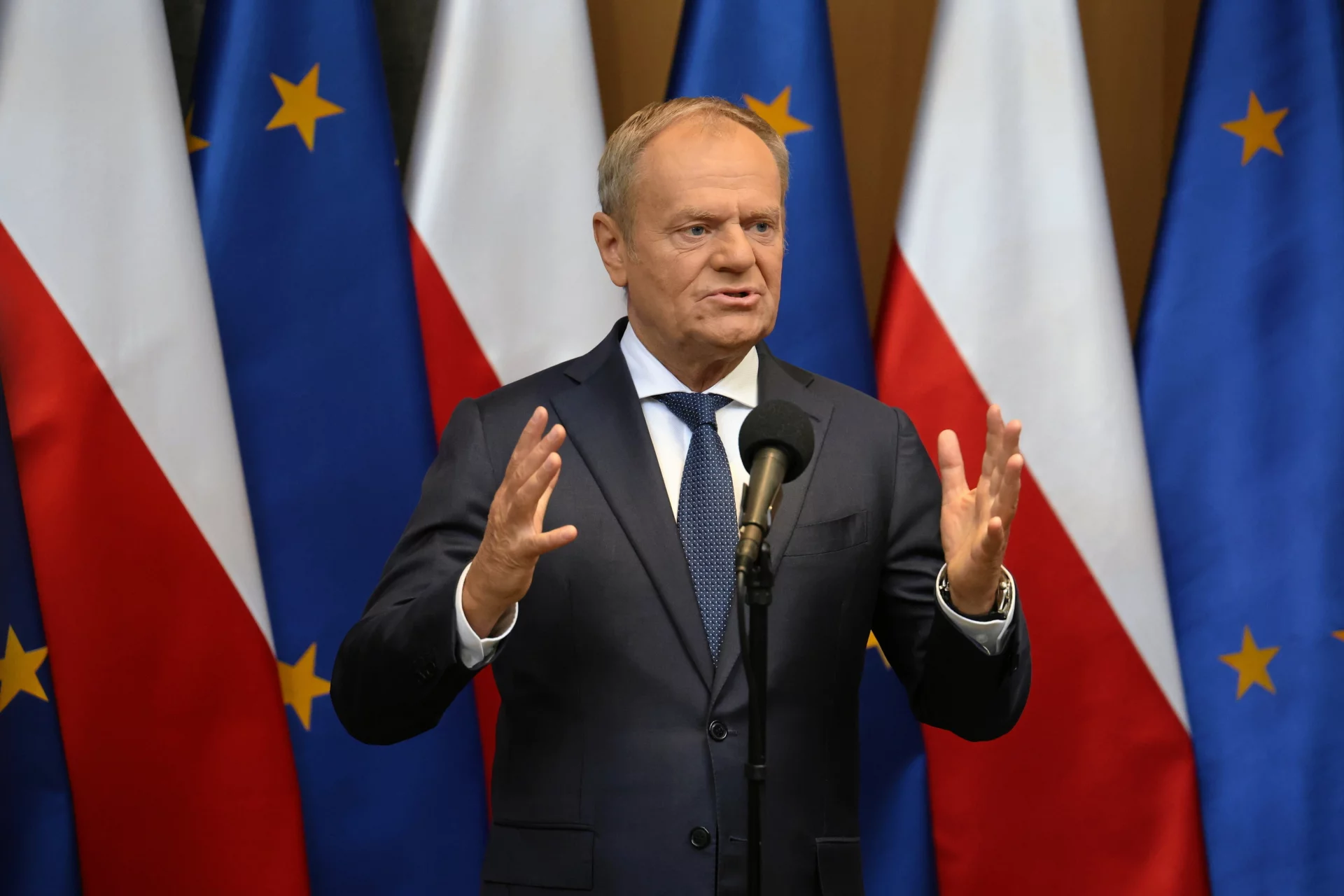 Tusk wygłosił pilne oświadczenie. Mówił o wyborach i zamieszaniu ws. liczenia głosów Donald Tusk