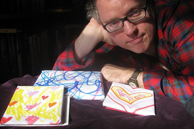 Najgorszy prezent walentynkowy? Biblia, jajecznica na bułce i grobowa wiązanka chryzantem.