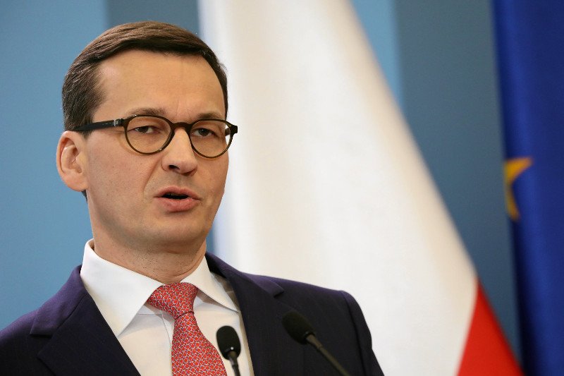 Mateusz Morawiecki posługuje się biegle dwoma językami.