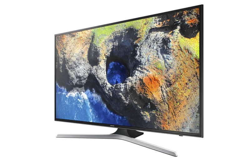 Każdy szanujący się producent telewizorów ma w swoim asortymencie odbiorniki z wyświetlaczami 4K. Na zdjęciu telewizor Samsunga, 55’’ UHD 4K Smart TV MU6102, dostępny na raty w ofercie Orange
