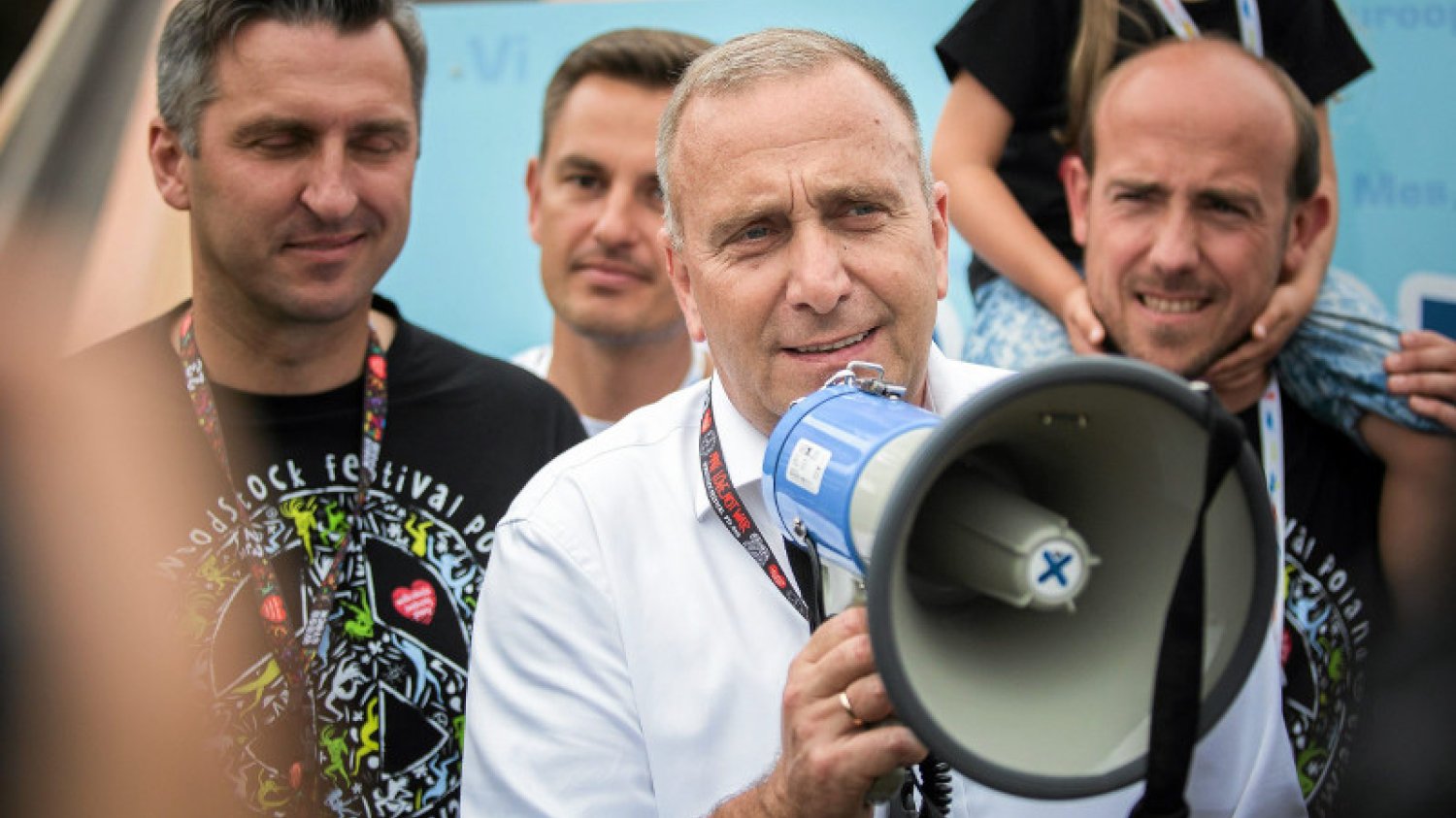 "Pozdro z grilla" - to reakcja Grzegorza Schetyny na rewelacje TVP Info i kolejnej odsłonie "afery taśmowej".