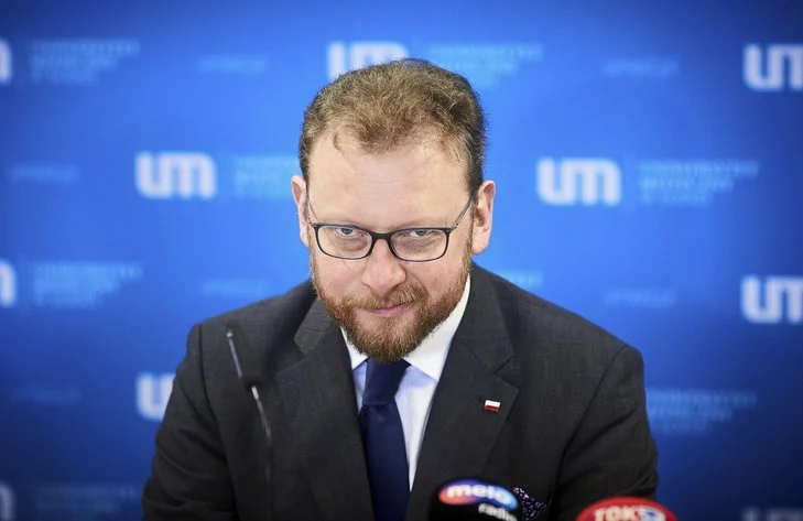 Posłowie KO ujawnili nowe dokumenty ws. Łukasza Szumowskiego.