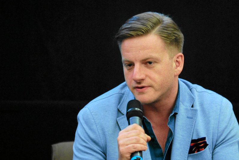 Twardoch krytykuje nagłówek o sukcesie Polaka. "Nie jestem Polakiem".