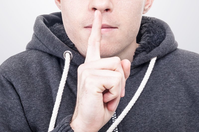 Polacy chcą zarabiać więcej, ale nie chcą rozmawiać o zarobkach.