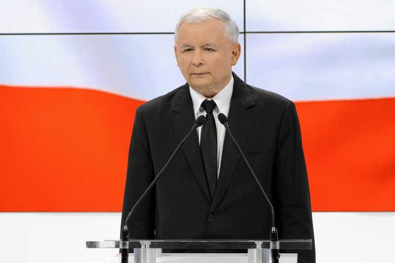 PiS zaczął wydawać swoje pismo "Zeszyty polityczne". Wstępniak do pierwszego numeru napisał prezes Jarosław Kaczyński