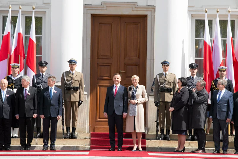 Andrzej Duda zaprasza protestujących nauczycieli na rozmowy do Belwederu.
