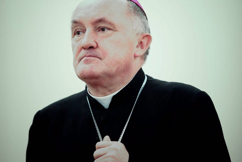 Kard. Nycz: Czy papież pozbędzie się wszystkich zabytków i dzieł 2 tysięcy lat Watykanu?