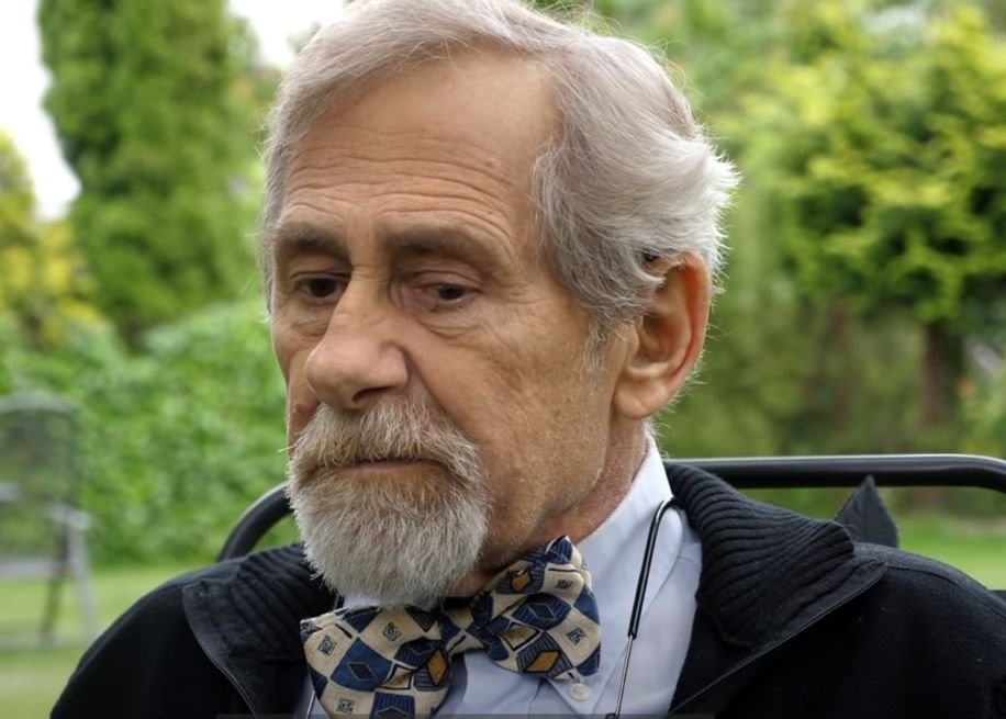 Andrzej Strzelecki we wzruszającym nagraniu podziękował za zbiórkę na kosztowny lek onkologiczny, który może mu pomóc.