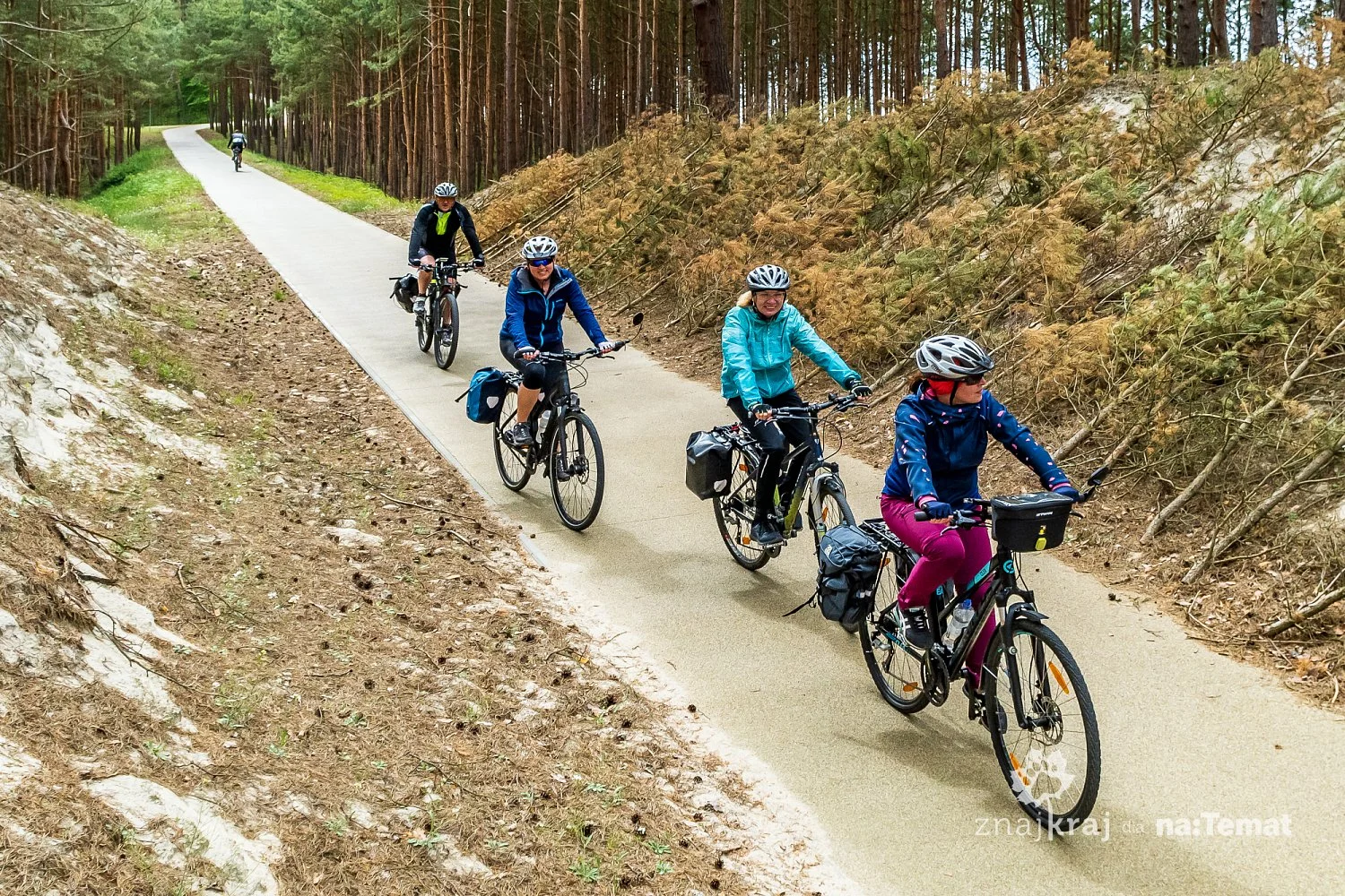 Szlak rowerowy R10 na Mierzei Wiślanej w Pomorskiem