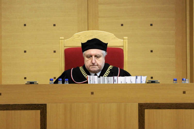 Trybunał Konstytucyjny zbadał tzw. ustawę naprawczą przyjęta przez większość PiS w grudniu.