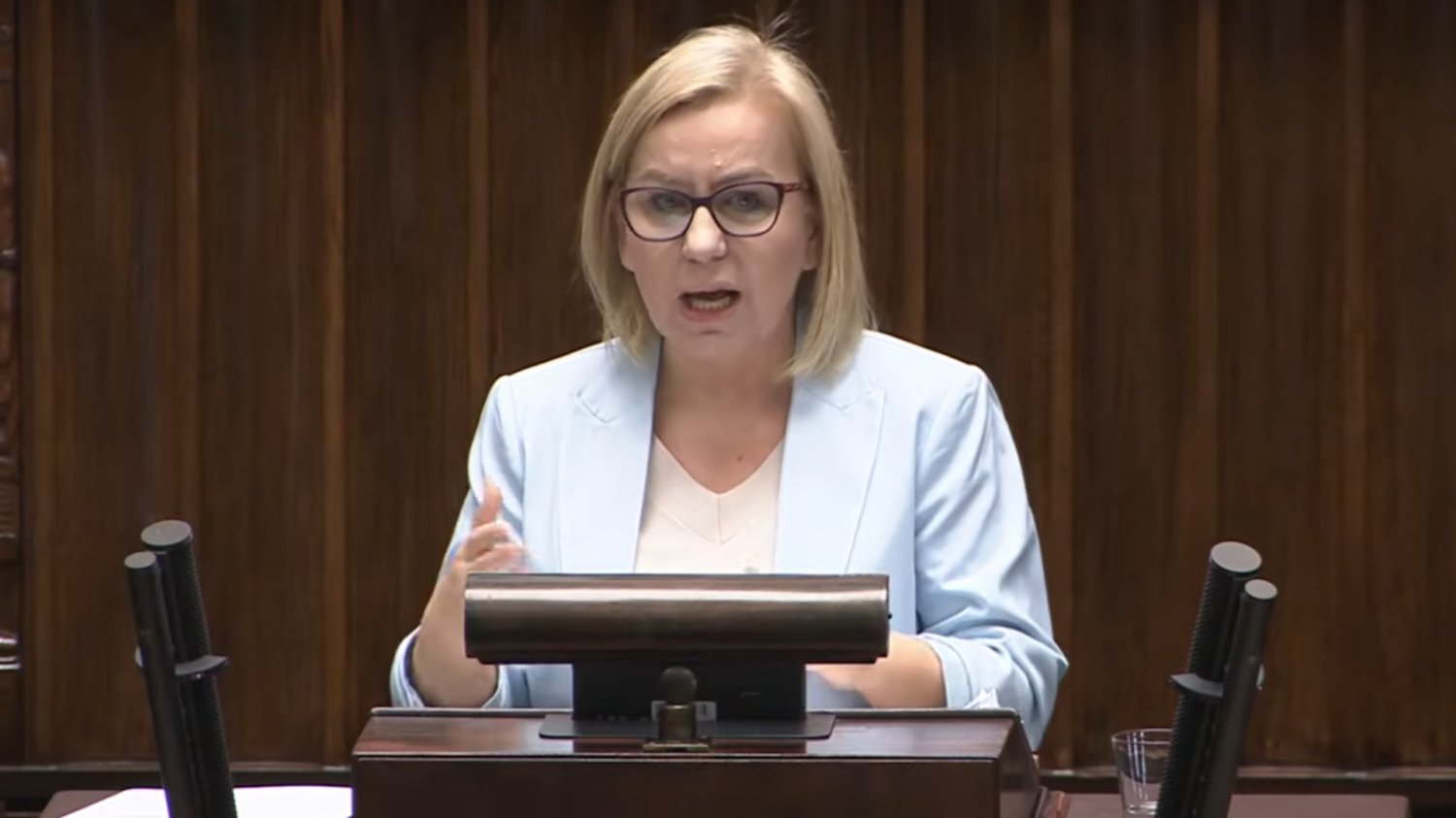 Wotum nieufności w Sejmie 2026 r. Paulina Hennig-Kloska w Sejmie. Wotum nieufności wobec ministry klimatu