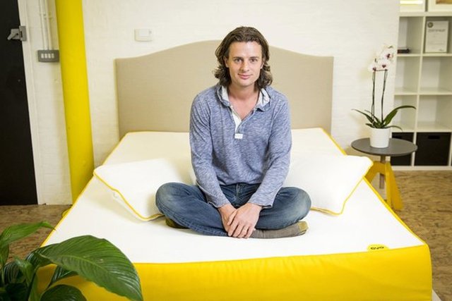 Bagniewski założył firmę z błahego powodu: po urodzeniu córki, po prostu się nie wysypiał.