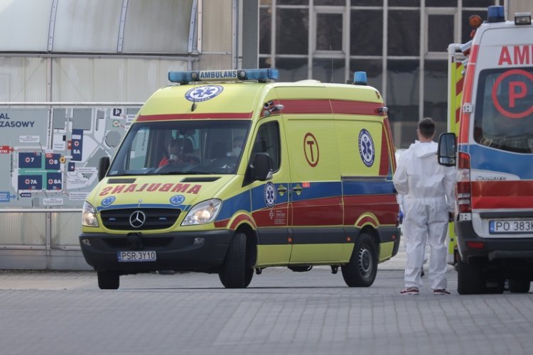 Ile dziś zakażeń koronawirusem? Nowy raport MZ.