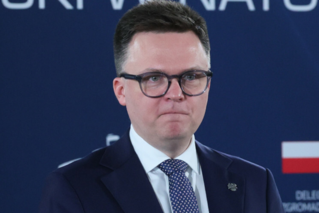 "Uśmiechnięta chłodnia" odbija się Trzeciej Drodze czkawką. Oto która partia zyskuje w sondażu.