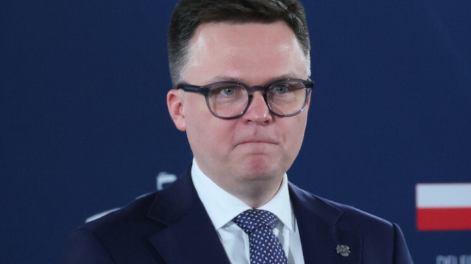 "Uśmiechnięta chłodnia" odbija się Trzeciej Drodze czkawką. Oto która partia zyskuje w sondażu.