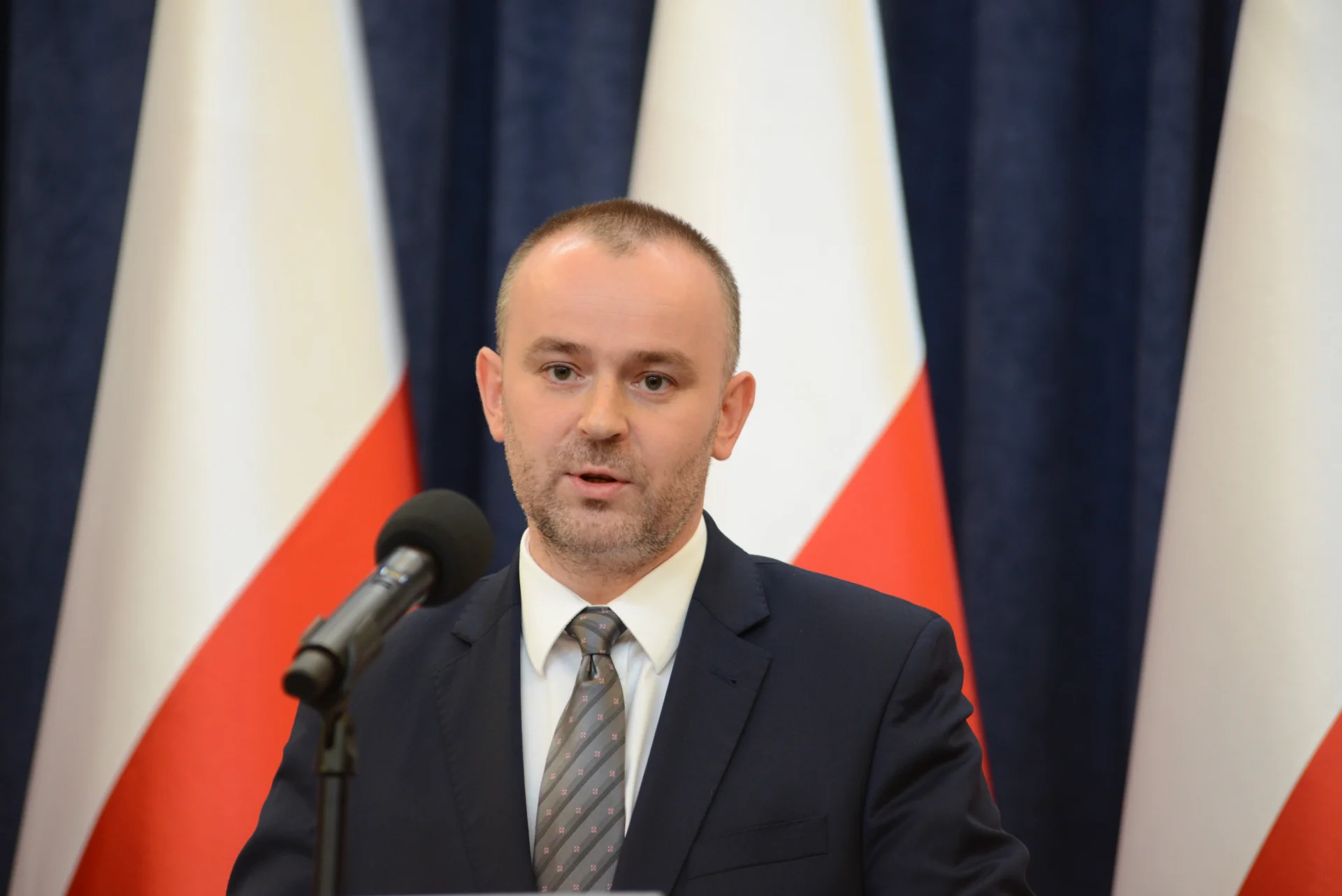 Paweł Mucha kuriozalnie wyjaśnił wynik senackiego głosowania nad referendum.