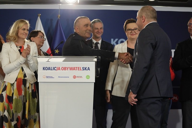 PO zatwierdziła listy KO na wybory parlamentarne. Nie brakuje zaskoczeń w poszczególnych okręgach.