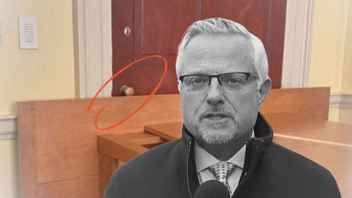 Marcin Wrona z TVN. W tle zdjęcie ze szkoły jego córki w USA.