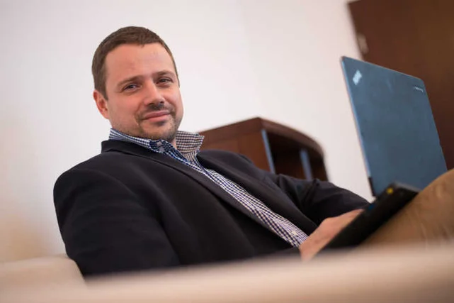 Minister cyfryzacji i administracji w kłopotach?