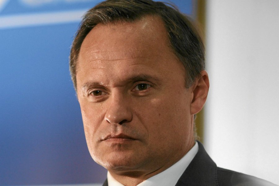 Leszek Czarnecki ma zostać w piątek przesłuchany w związku z korupcyjną propozycją, jaką miał żłożyć mu Marek Chrzanowski, ówczesny szef KNF.