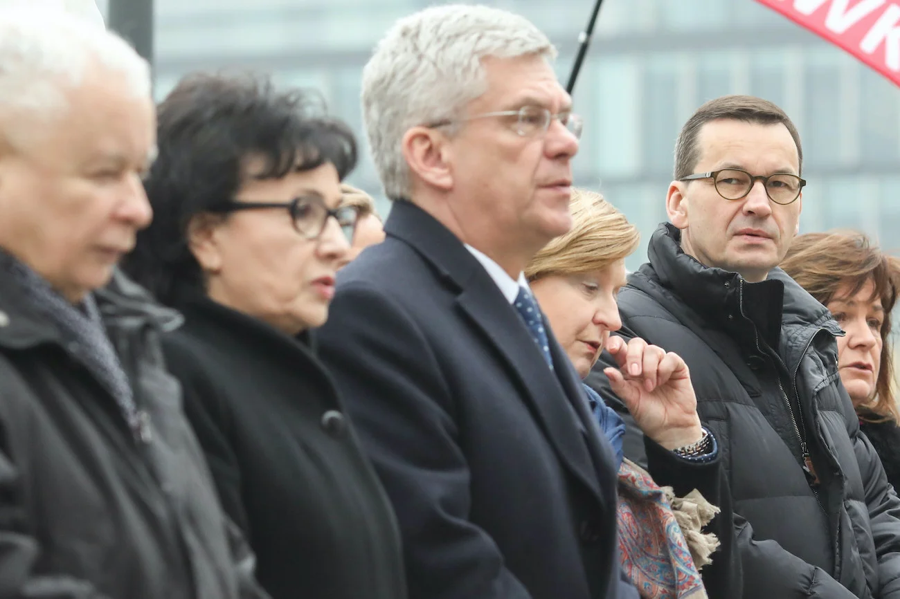 Czy Mateusz Morawiecki zostanie zastąpiony na stanowisku premiera przez Elżbietę Witek?