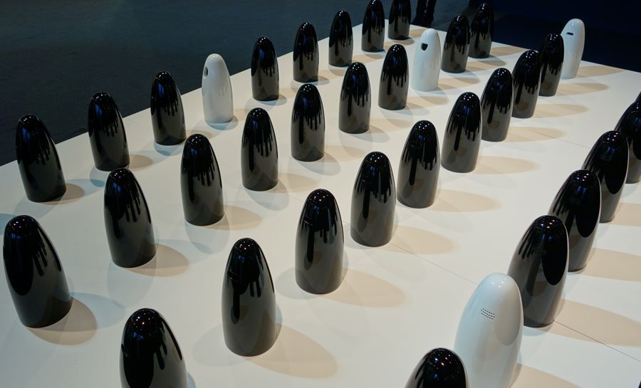 Wizja artystyczna Carla Massouda „Arab Dolls” – totalna islamizacja świata