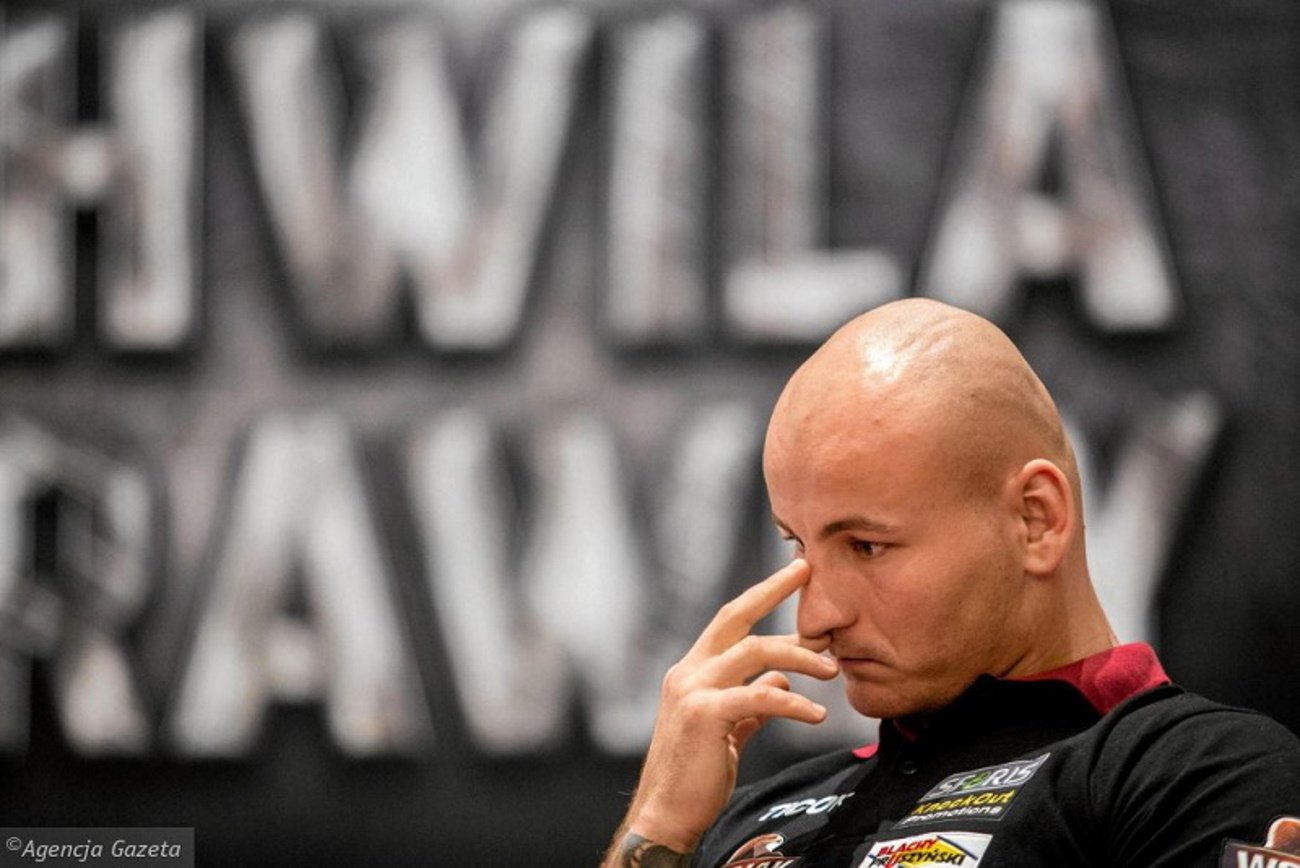 Artur Szpilka przegrał przez nokaut z Łukaszem Różańskim i może już nie dostać kolejnej szansy