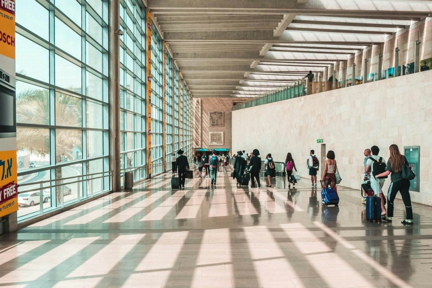 Wojsko w pogotowiu. MSZ śledzi losy setek Polaków w Izraelu i Iranie