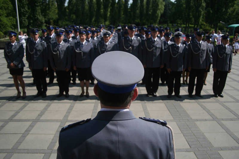 Od 1999 roku 261 policjantów popełniło samobójstwo.
