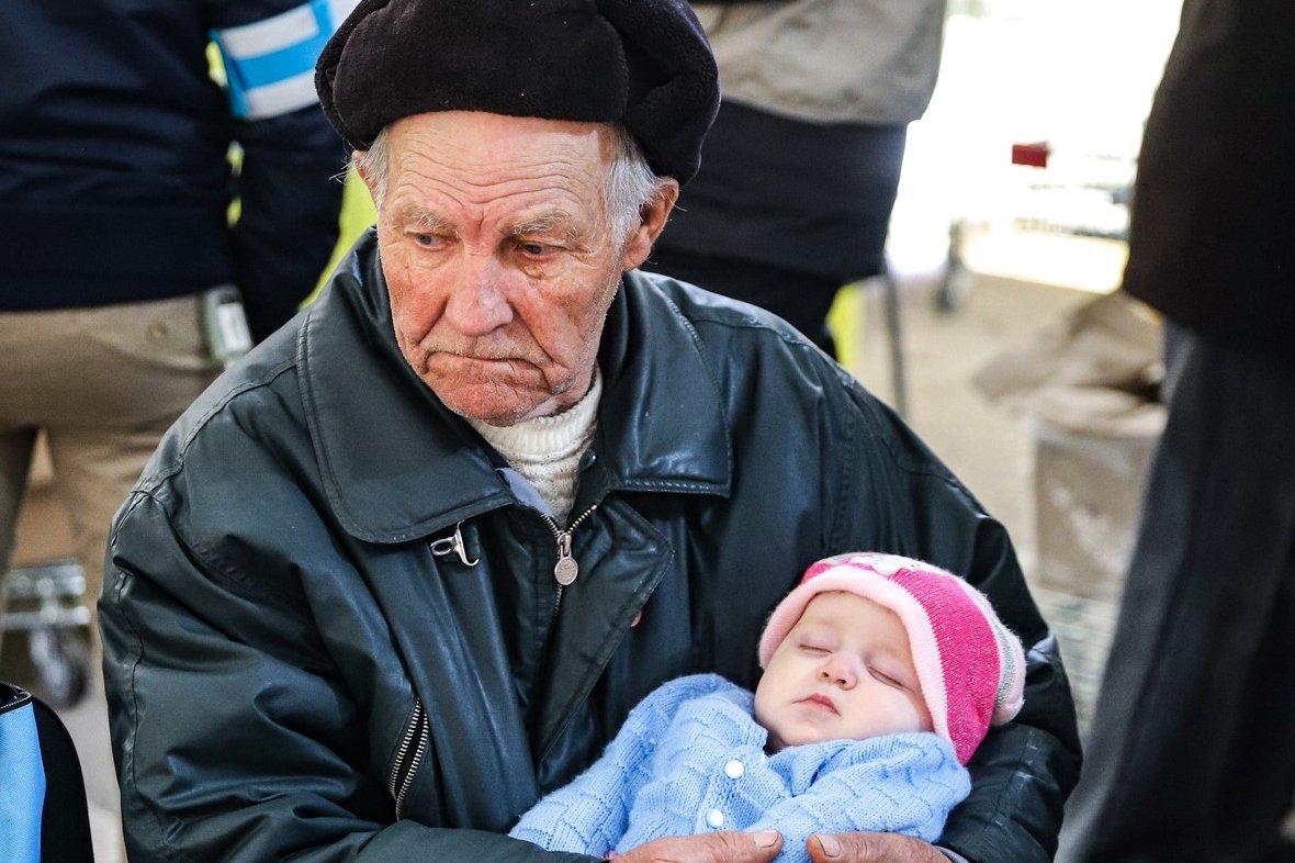 84-latek wywiózł swoją rodzinę z Zaproża.