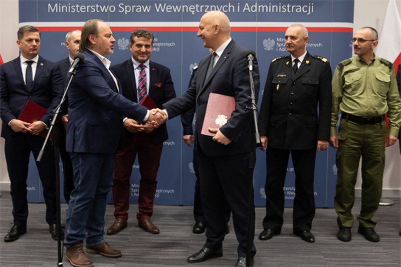 Spotkanie Brudzińskiego ze związkowcami trwało 9 godzin, ale jego uczestnicy doszli do porozumienia.