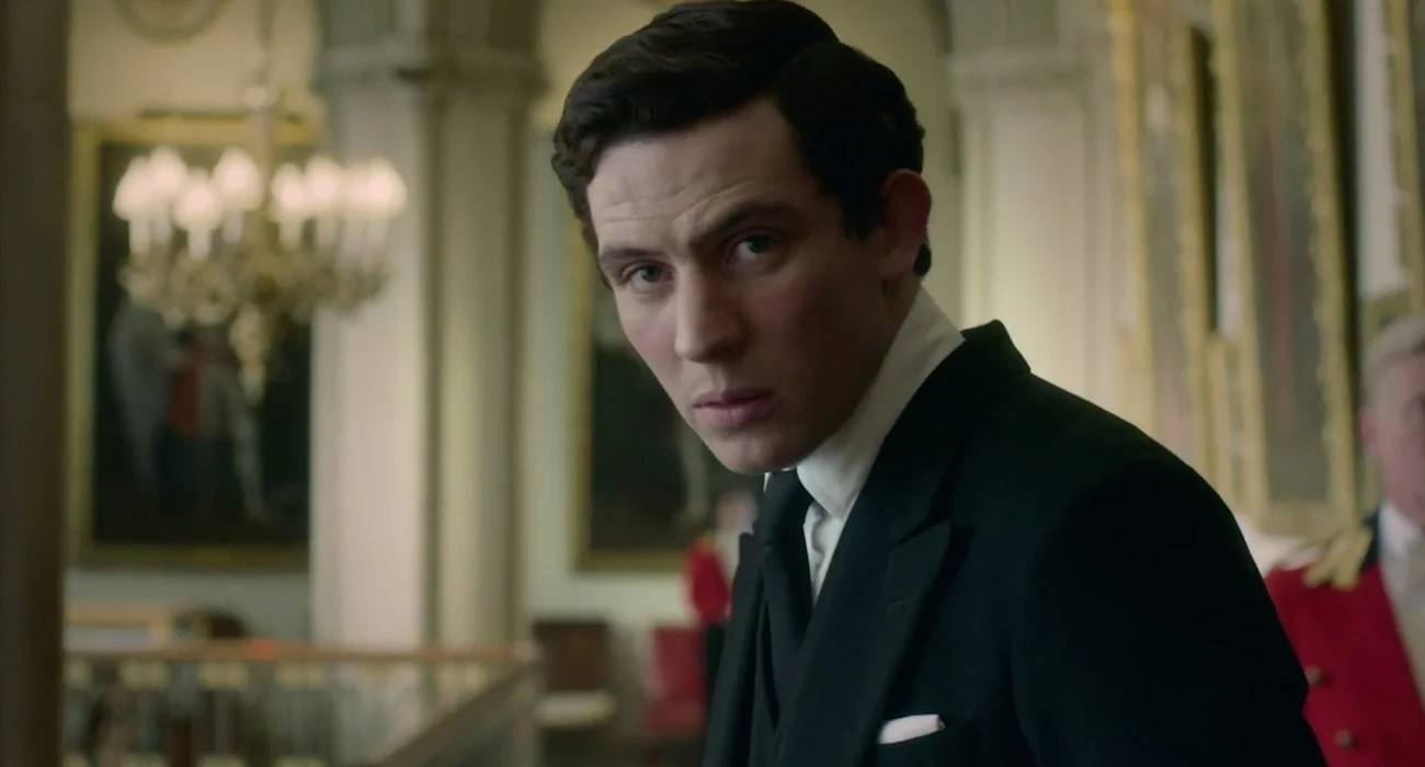 Josh O'Connor w serialu "The Crown".