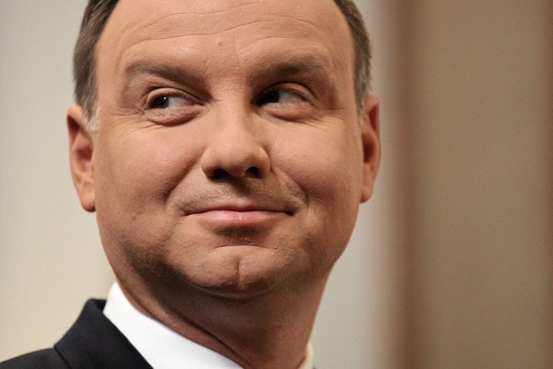 Prof. Zimmermann publicznie upokarza prezydenta Dudę, a wyznawcy PiS kontratakują. "Znów pluje na swojego ucznia"